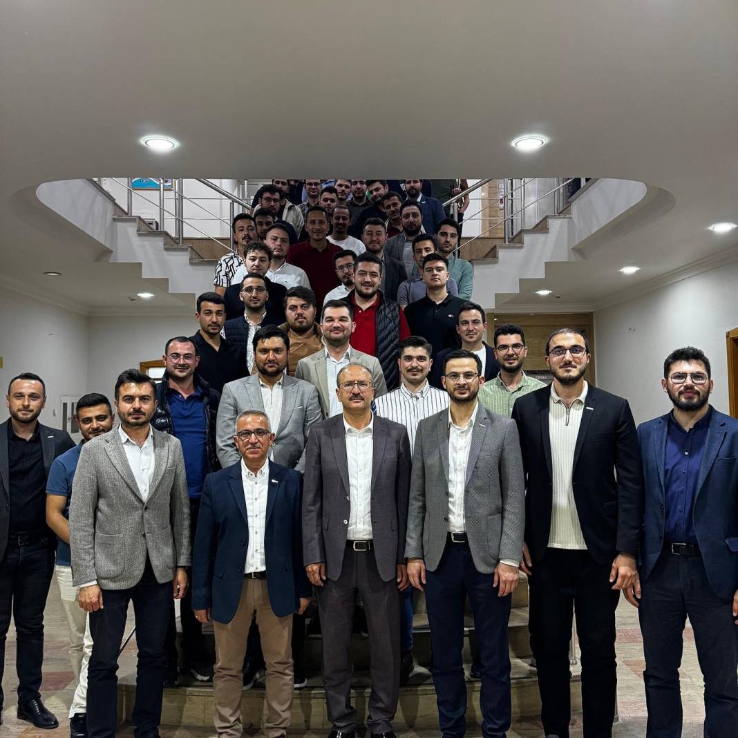 Genç MÜSİAD’ın konuğu Bezirci oldu 1